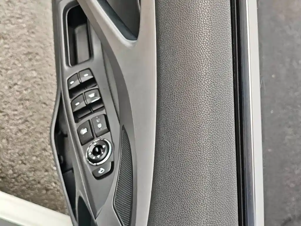 Hyundai Elantra Langdong 2015 1.6L Automatic Premium