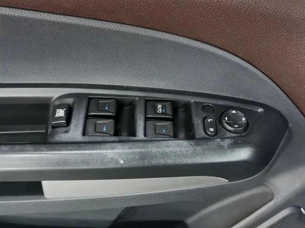 Haima V70 2016 1.5T Automatic Shi Chang Edition 7-Seater