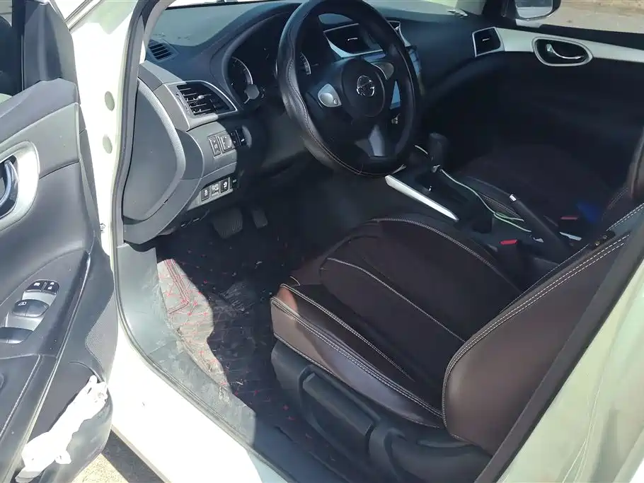 Nissan Sylphy Classic 1.6XE CVT Comfort Edition 2022