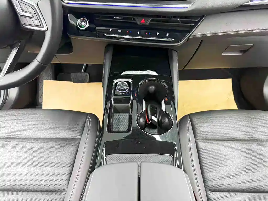 Buick Envision S 2025 25T Jinxiang Platinum Edition