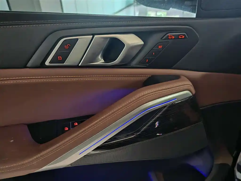 2023 BMW X6 xDrive30i M Sport Package - фото 5
