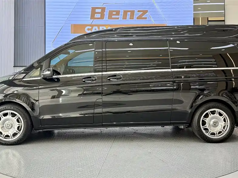 Mercedes-Benz V-Class 2024 V260 L High Roof Custom Edition