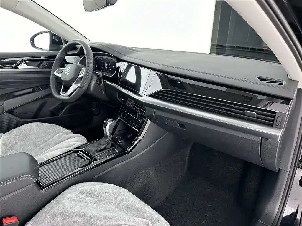 Passat 2026 380TSI Starry Sky Longteng Edition