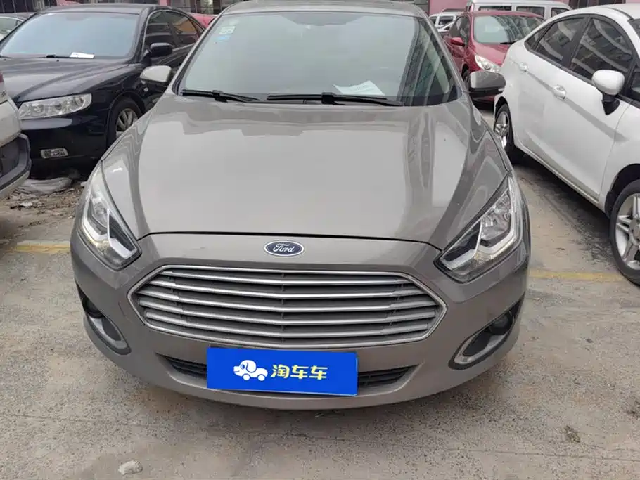 Ford Escort 2015 1.5L Automatic Fashion