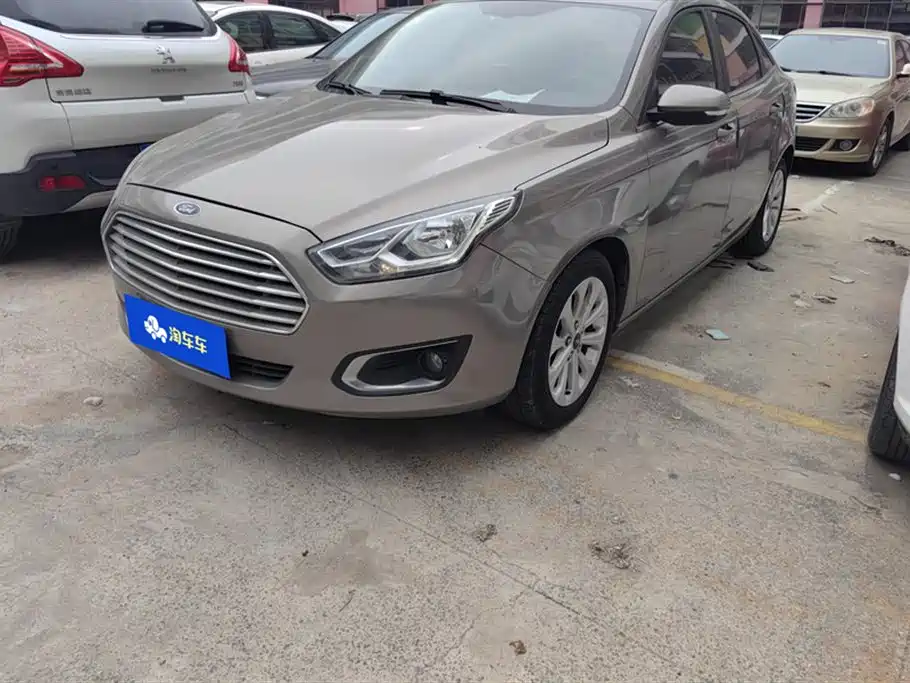 Ford Escort 2015 1.5L Automatic Fashion