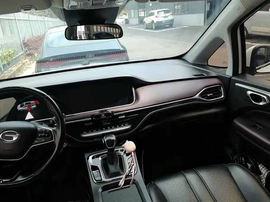 GAC Trumpchi M6 2021 270T DCT Zunjong Edition (7-seater)