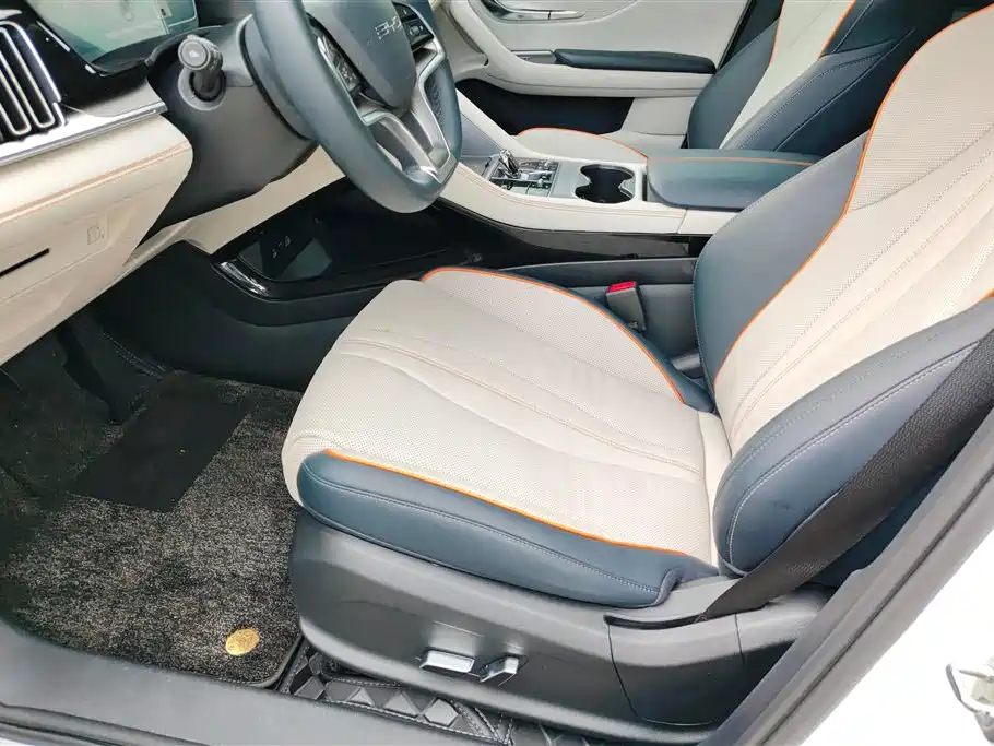 Song PLUS NEV 2023 Champion Edition DM-i 110KM Flagship PLUS