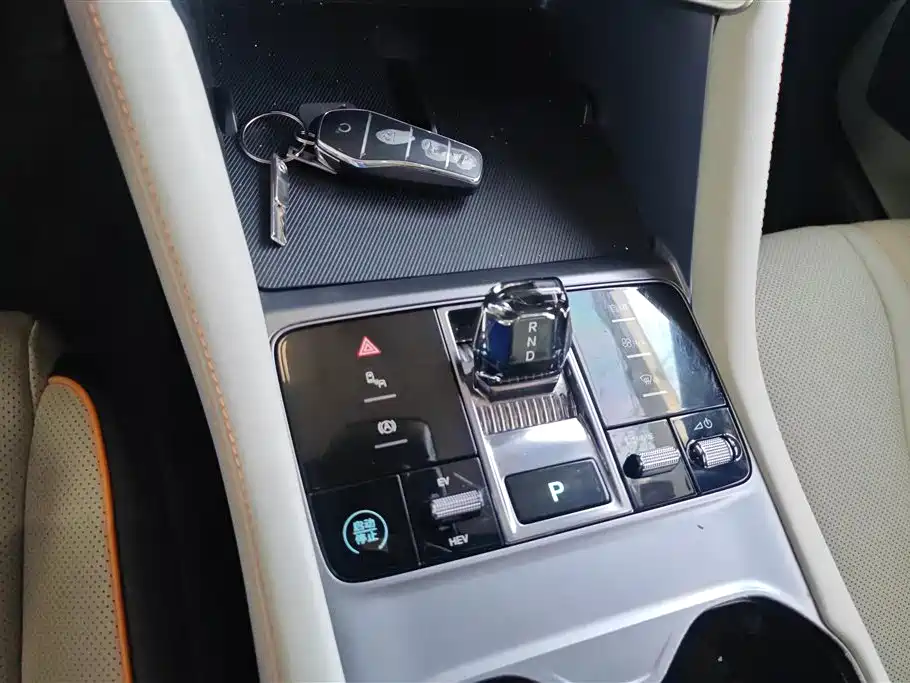 BYD Song PLUS DM-i 2024 Honor Edition Flagship PLUS 150km