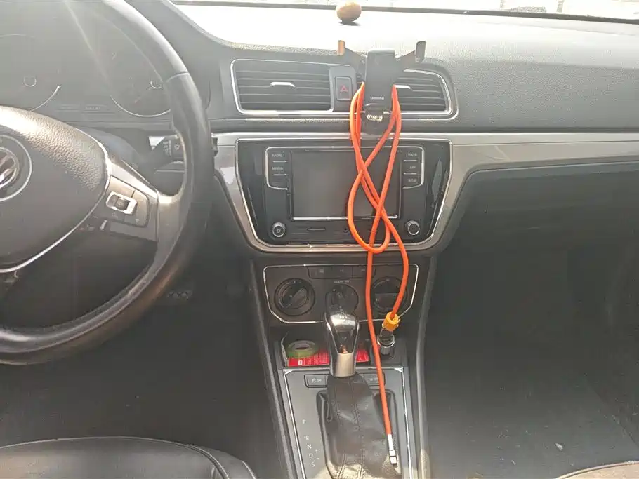 Volkswagen Lavida 2015 1.6L Automatic Comfort Edition