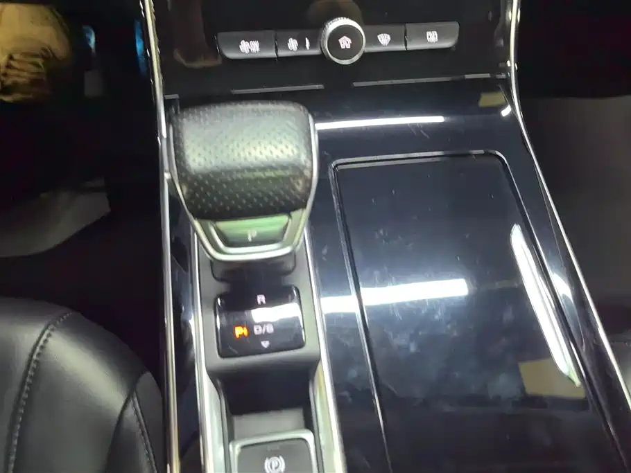 Roewe RX5 MAX 2019 400TGI Automatic 4G Connected Luxury Edition