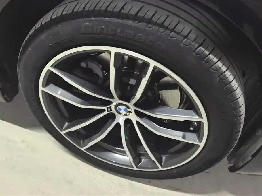 BMW 5 Series 2022 525Li M Sport Package - фото 6
