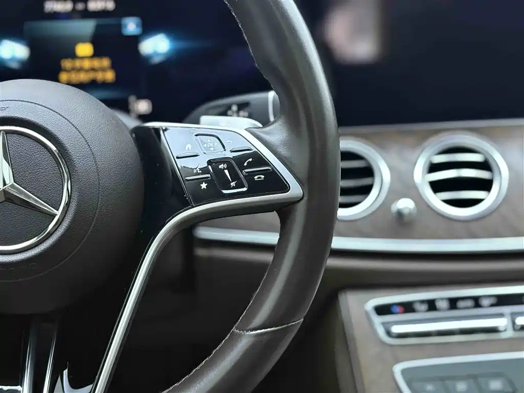 Mercedes-Benz E-Class 2022 Facelift E 300 L Luxury