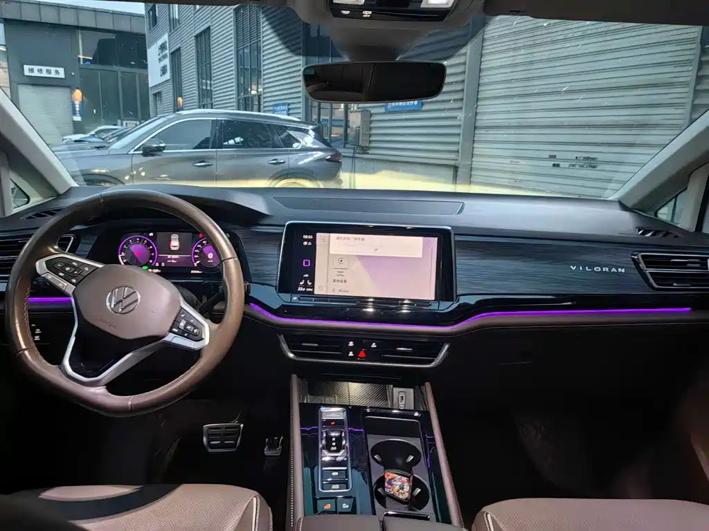 Viloran 2022 380TSI Prestige Edition