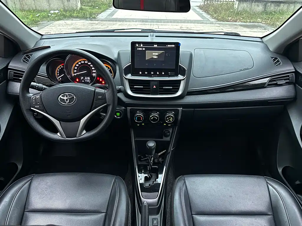 Yaris L 2020 1.5L CVT Premium