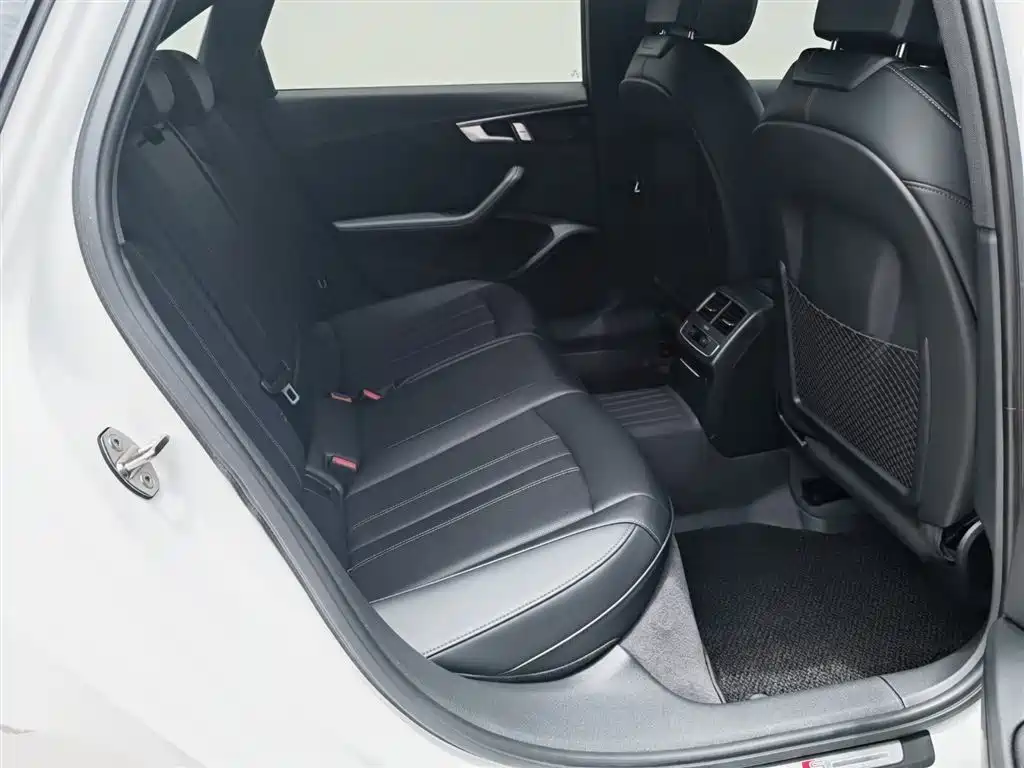 Audi A4L 2024 40 TFSI Luxury Dynamic Edition - фото 27
