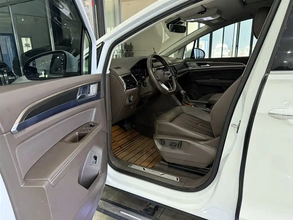 Volkswagen Viloran 2020 330TSI Luxury Edition