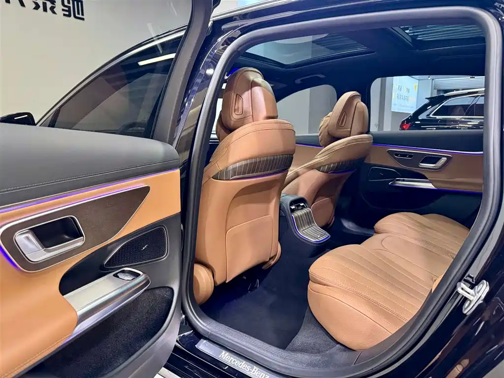 2024 Mercedes-Benz E 350 e L Plug-in Hybrid Sedan