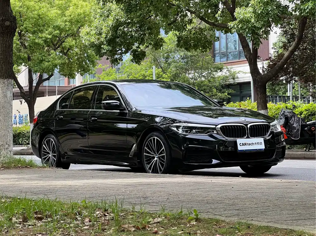 BMW 5 Series 2020 530Li Leading Edition M Sport Package - фото 3
