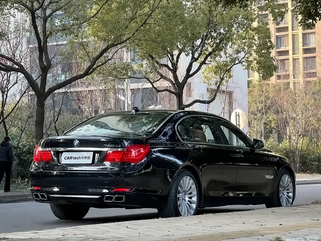 BMW 7 Series 2010 760Li
