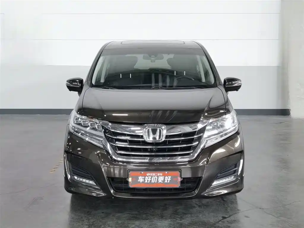 Honda Elysion 2016 2.4L Supreme Edition