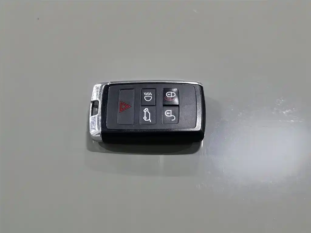 2020 Range Rover Evoque 249PS Youth Edition