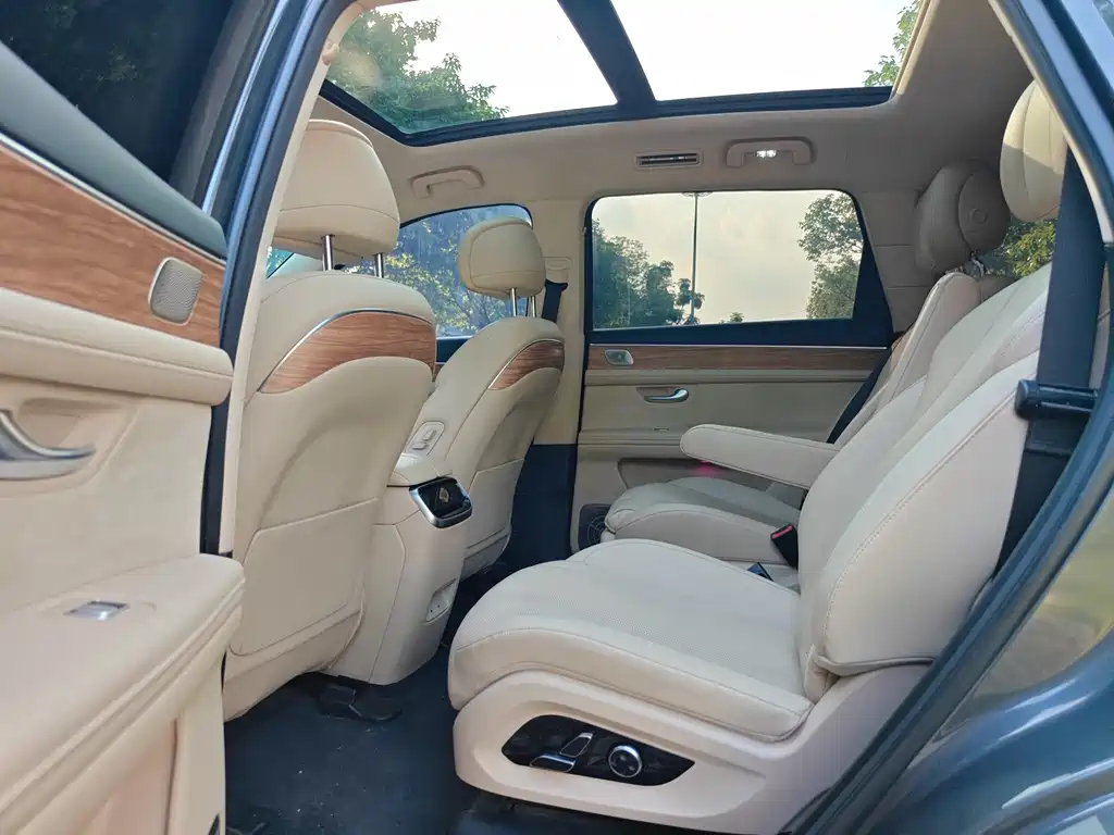 AITO M7 2022 1.5T AWD Luxury Edition