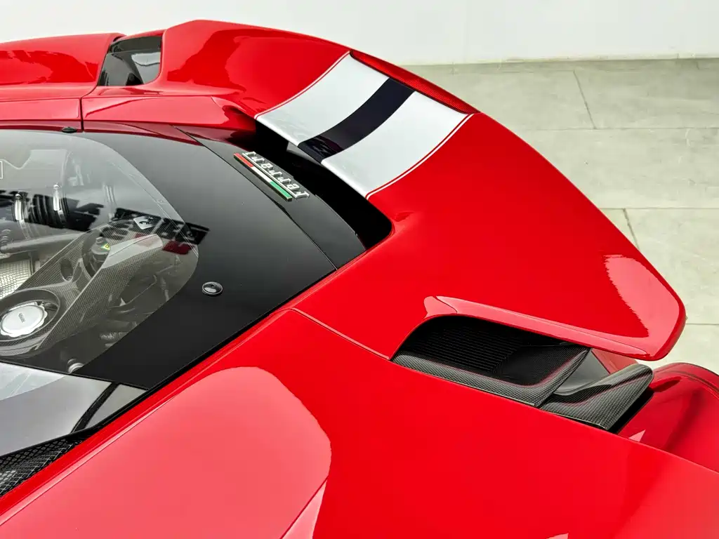 Ferrari 488 Pista
