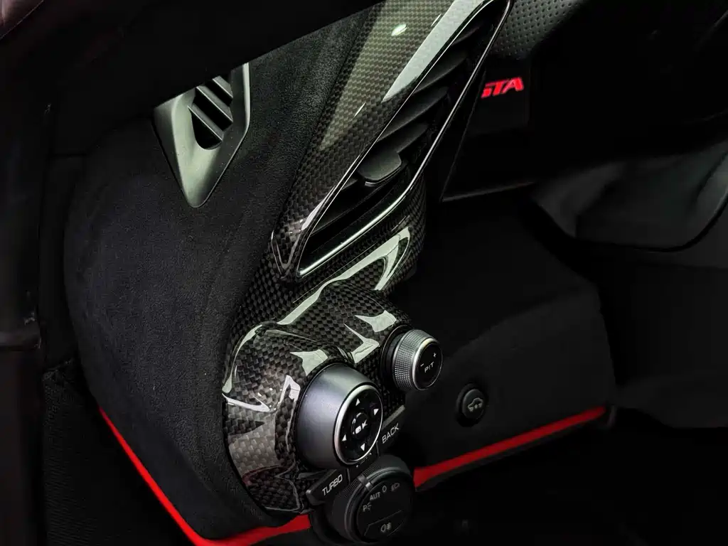 Ferrari 488 Pista