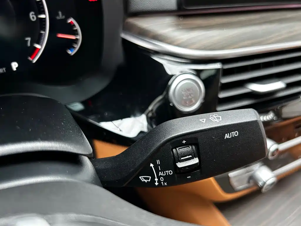 BMW 6 Series GT 2019 630i Luxury Design Package