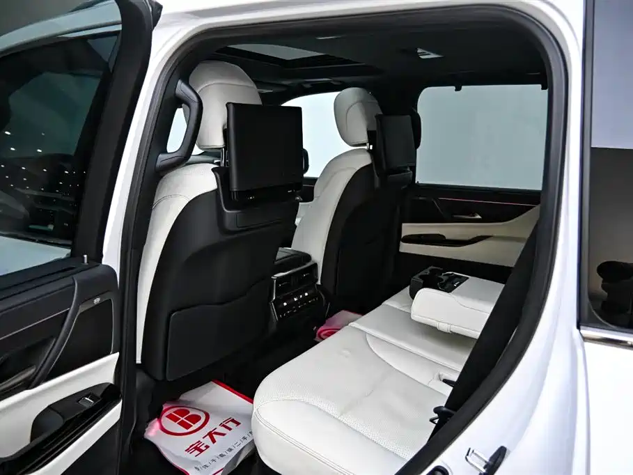 Lexus LX 600 2024