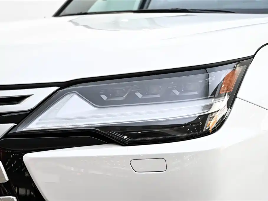 Lexus LX 600 2024