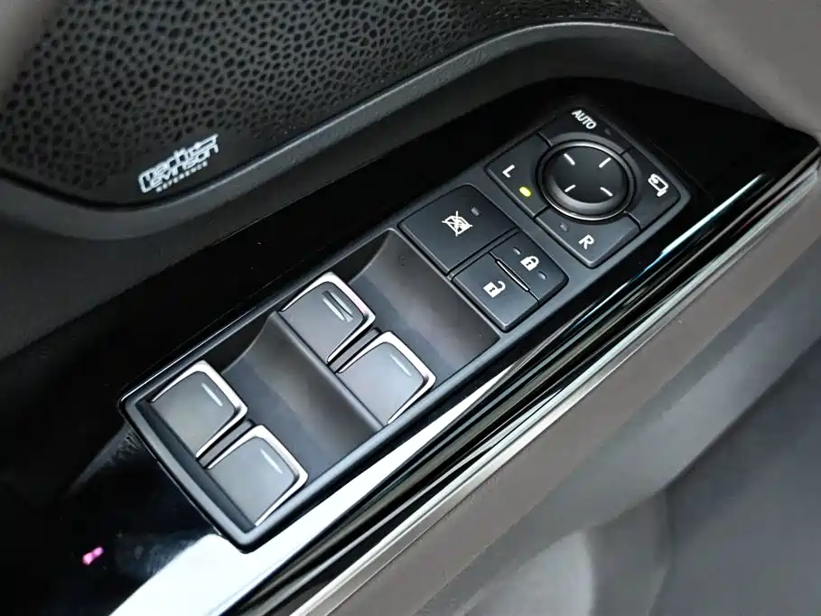 Lexus LX 600 2024