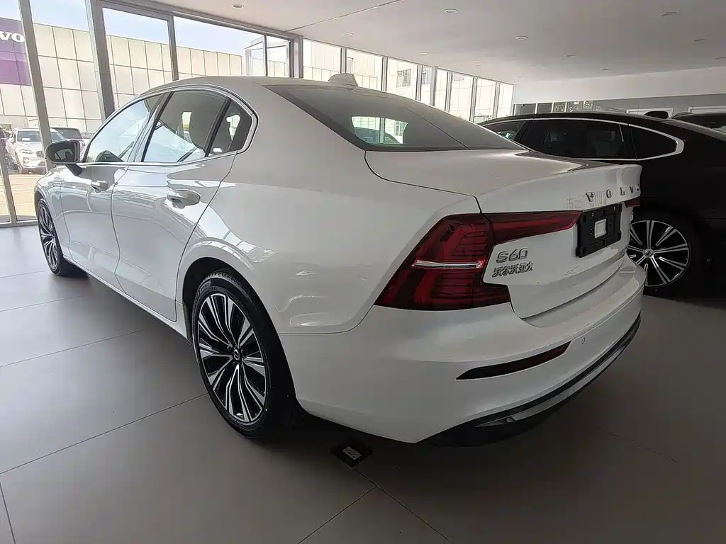 Volvo S60 2024 B4 Inscription