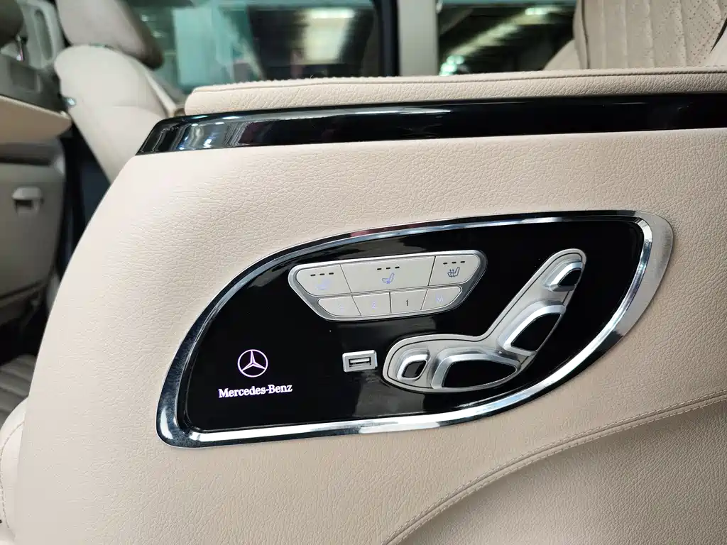 Mercedes-Benz V-Class 2022 V 260 Navigator Edition