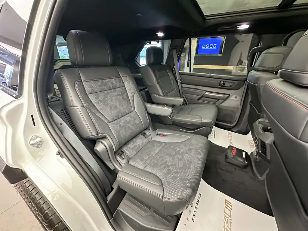 Toyota Sequoia 2024 3.5T Hybrid AWD US Spec