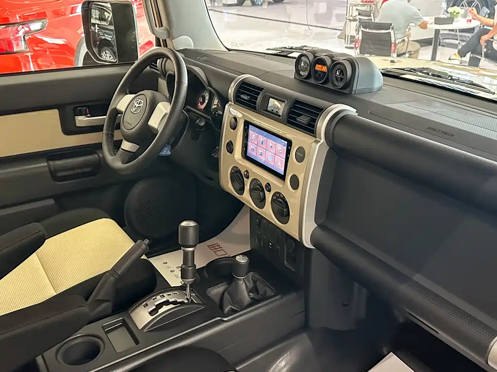 FJ Cruiser 2023 4.0L Automatic