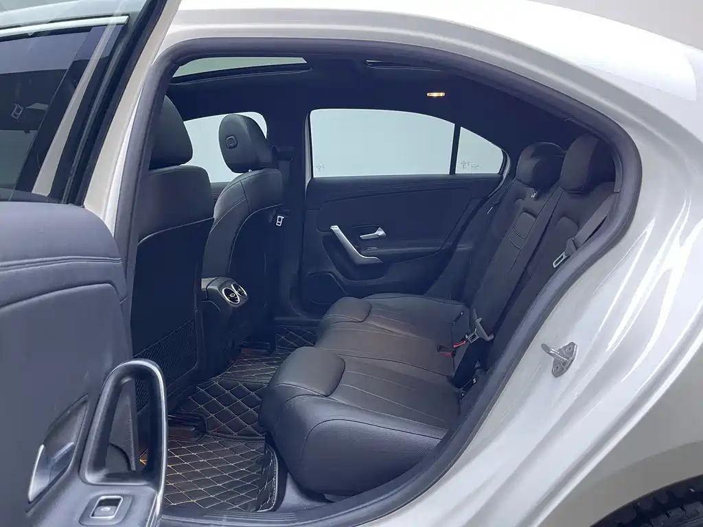 Mercedes-Benz A-Class 2022 A 200 L Sport Sedan Dynamic