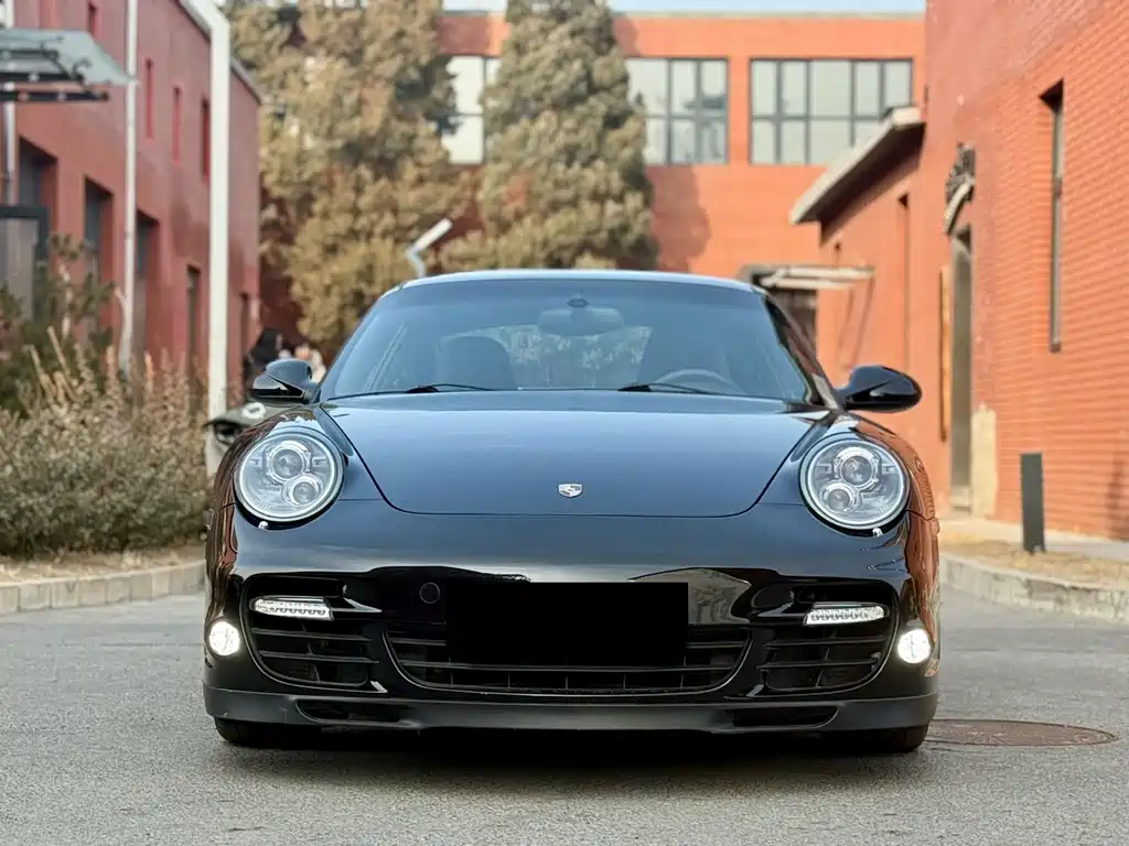 Porsche 911 2010 Turbo S 3.8T