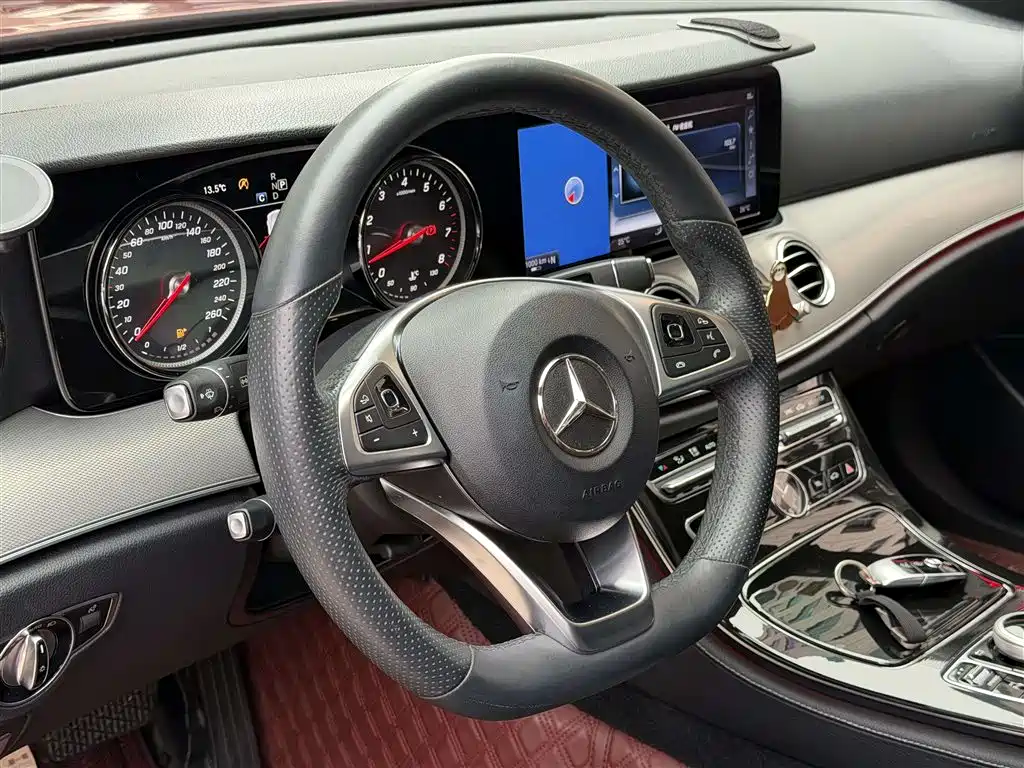 Mercedes-Benz E-Class 2017 E 200 Sport 4MATIC
