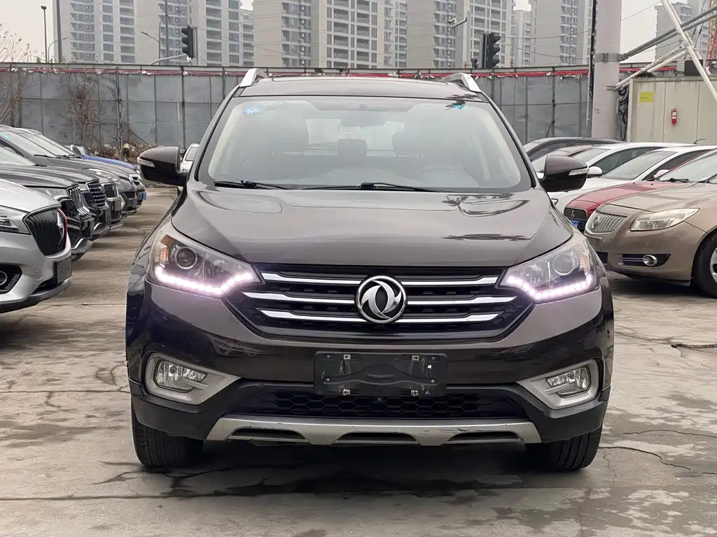 Dongfeng Fengshen AX7 2015 2.3L Automatic Supreme Edition