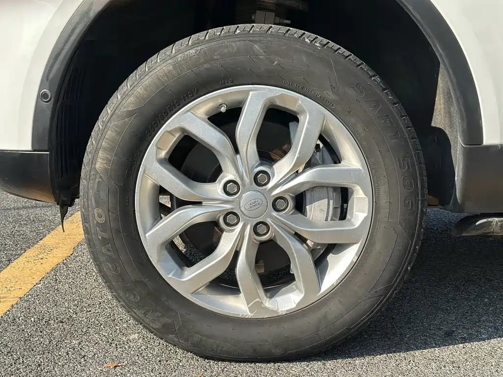 Land Rover Discovery 2019 3.0 SC V6 SE
