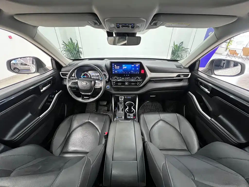 Highlander 2022 Hybrid 2.5L AWD Premium Edition 7-Seater