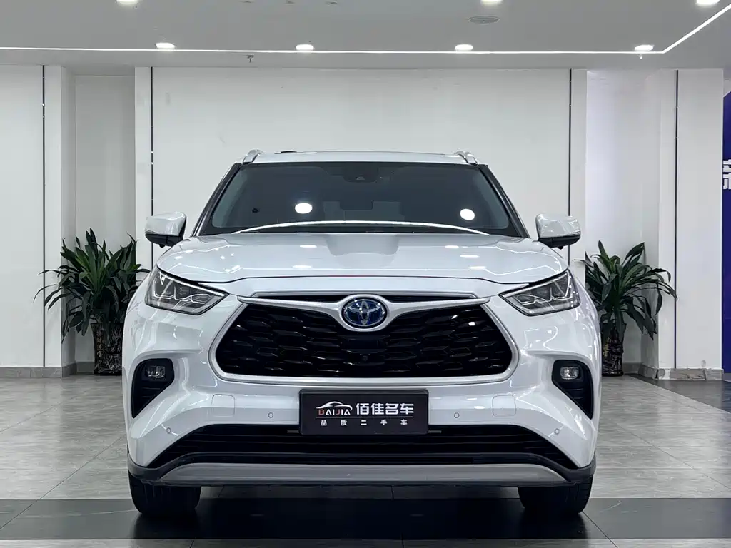 Highlander 2022 Hybrid 2.5L AWD Premium Edition 7-Seater