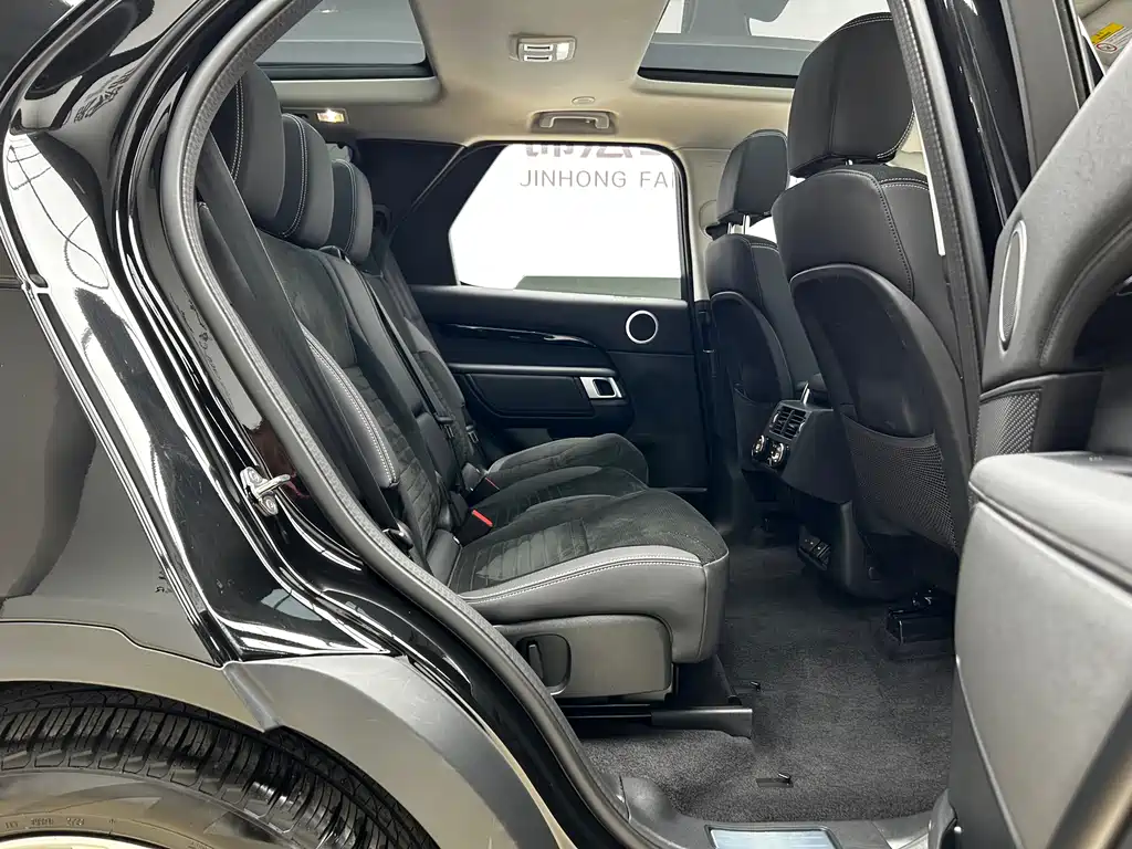 Land Rover Discovery 2024 360PS S