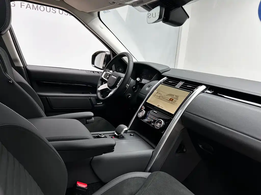 Land Rover Discovery 2024 360PS S