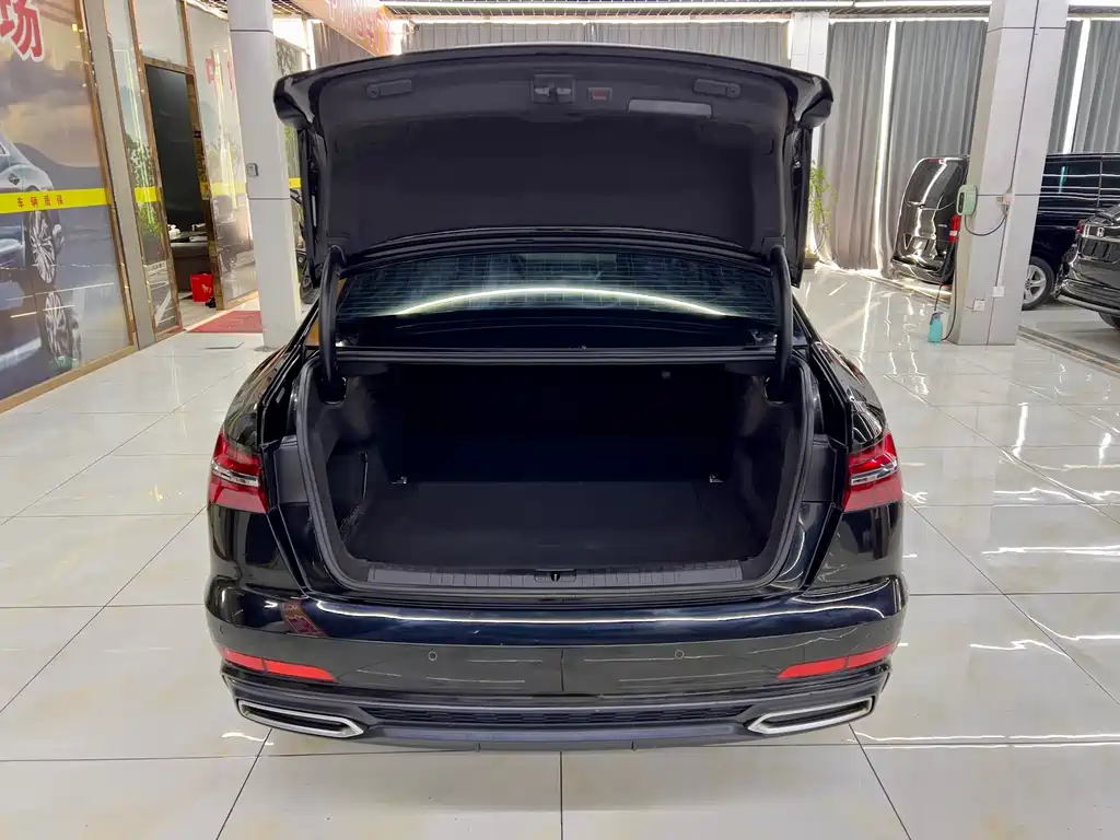 Audi A6L 2019 45 TFSI Zhenxuan Dynamic
