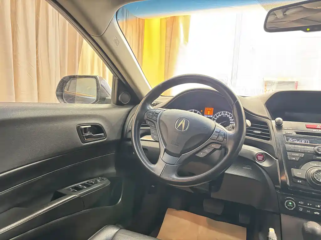 Acura ILX 2013 1.5L Hybrid