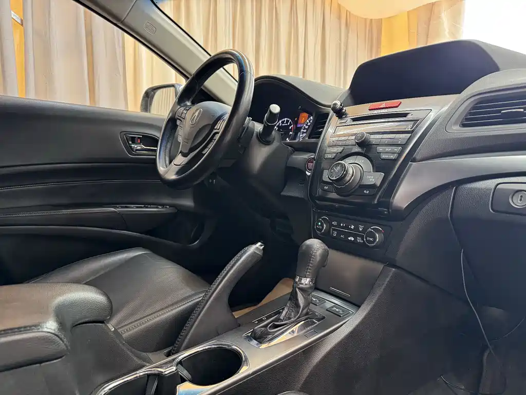Acura ILX 2013 1.5L Hybrid