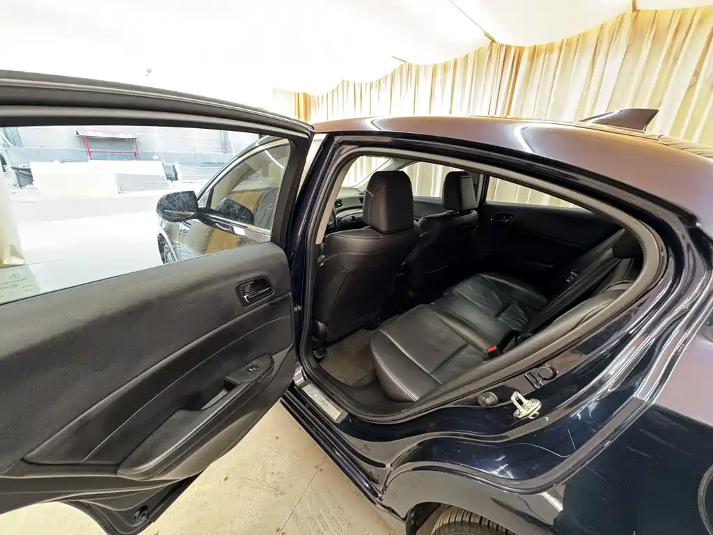 Acura ILX 2013 1.5L Hybrid