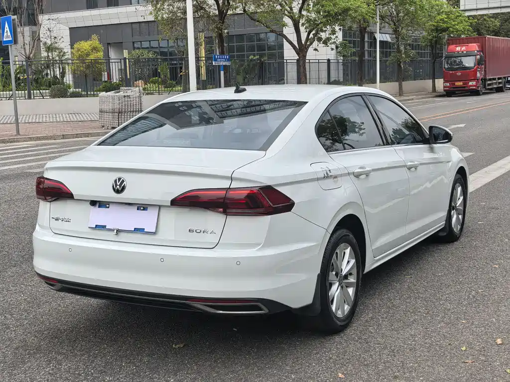 Volkswagen Bora 2021 1.5L Automatic Comfort Smart Connect Edition